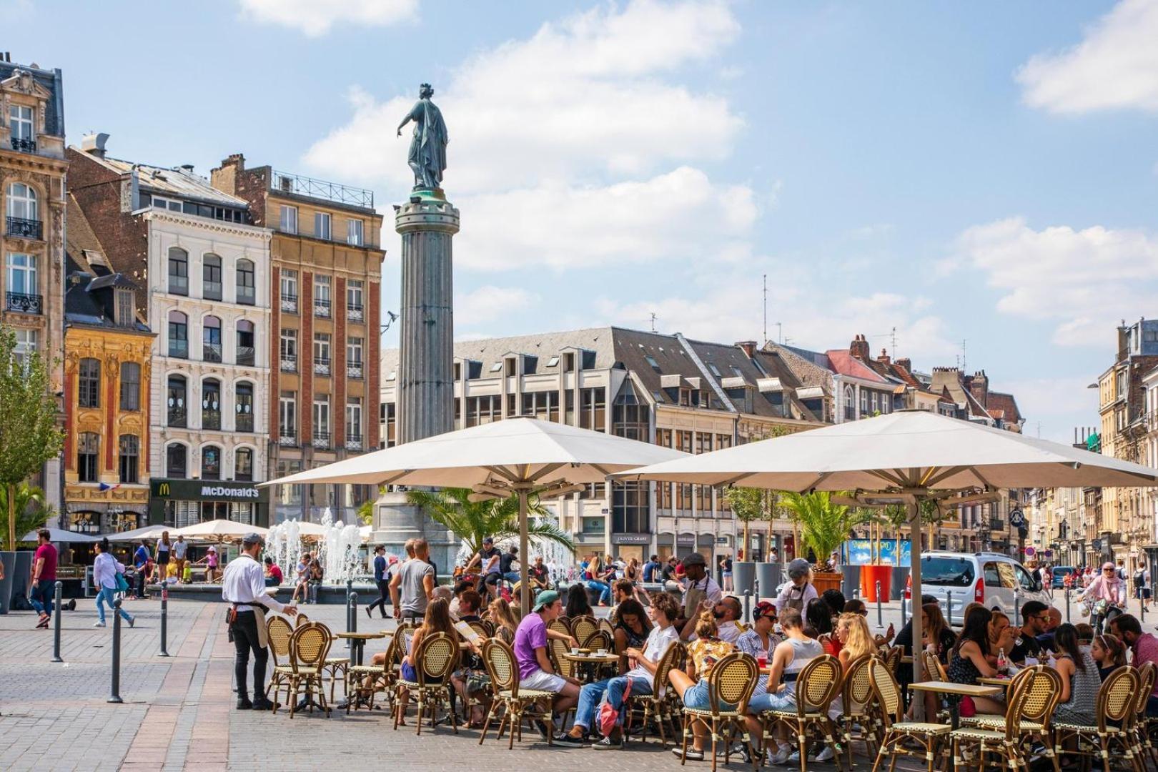 Fully-Equipped Apartment In City Center + Parking Lille Exterior photo